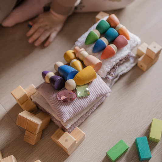 minder plastic speelgoed