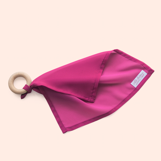 Playcycle speeldoek klein - 30cm - met houten ring - fuchsia