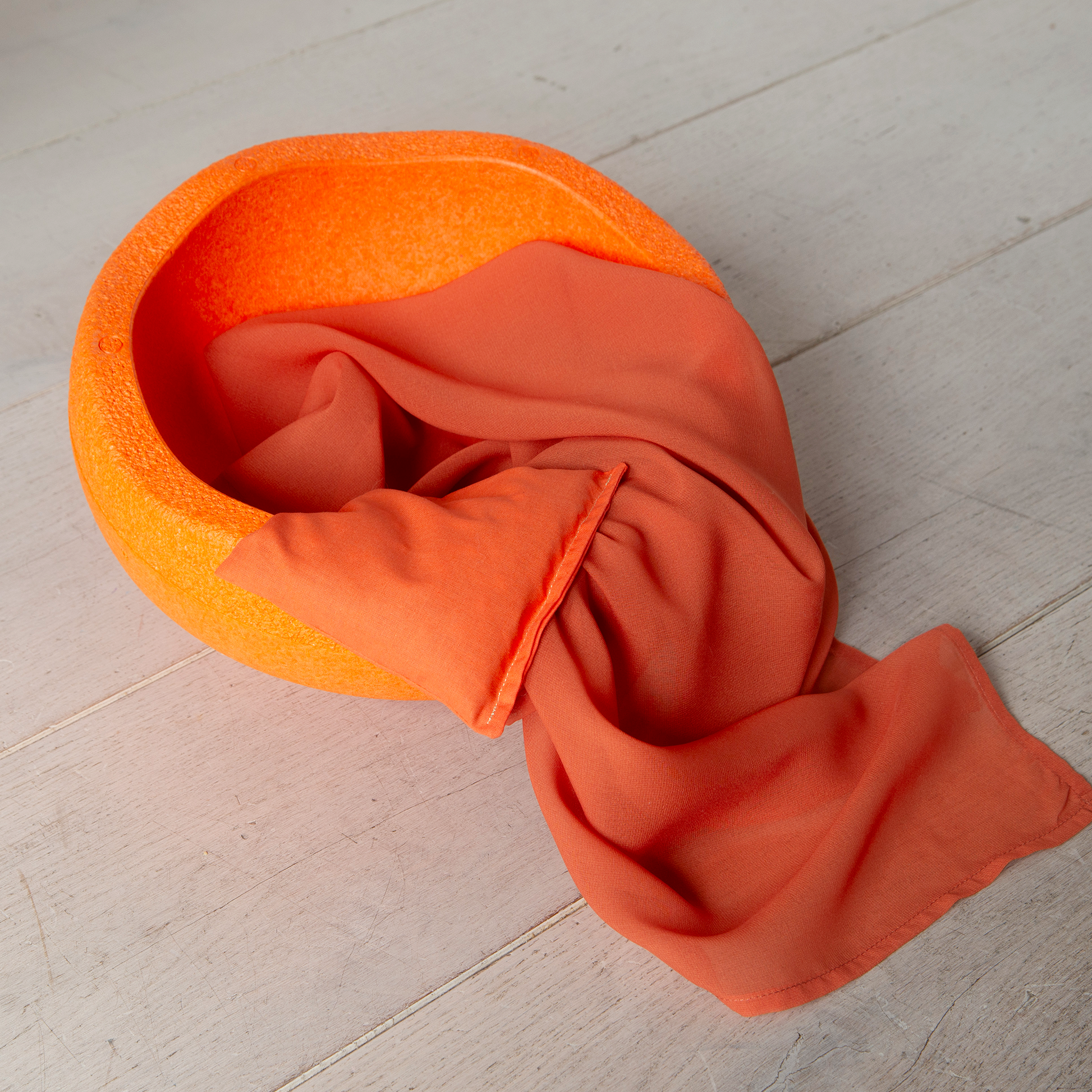 Stapelstein, pittenzakjes en speeldoek oranje